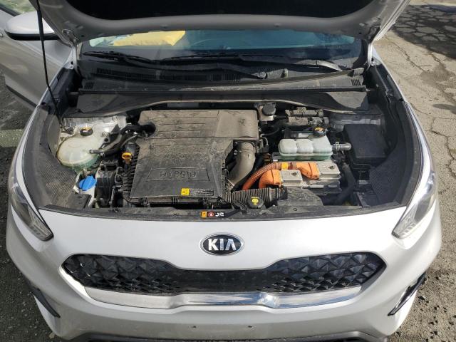 KNDCB3LC3L5396060 - 2020 KIA NIRO LX SILVER photo 11