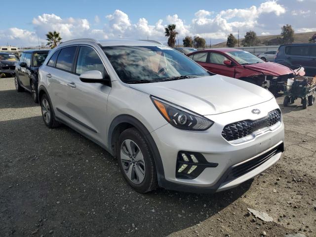 KNDCB3LC3L5396060 - 2020 KIA NIRO LX SILVER photo 4