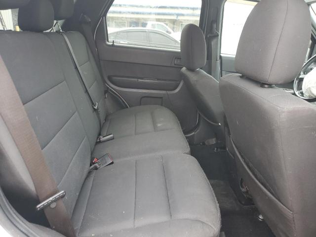 1FMCU9D77BKA26420 - 2011 FORD ESCAPE XLT SILVER photo 11