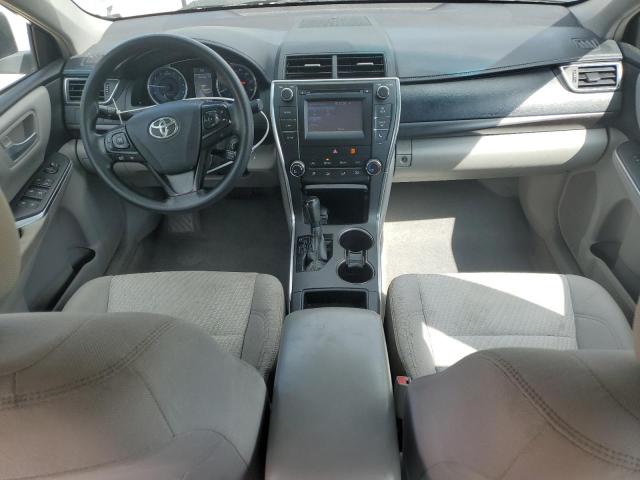 4T1BF1FK9HU451840 - 2017 TOYOTA CAMRY LE 银色 照片 8