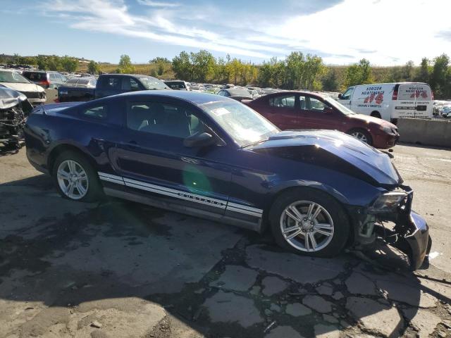 1ZVBP8AM4B5102926 - 2011 FORD MUSTANG BLUE photo 4