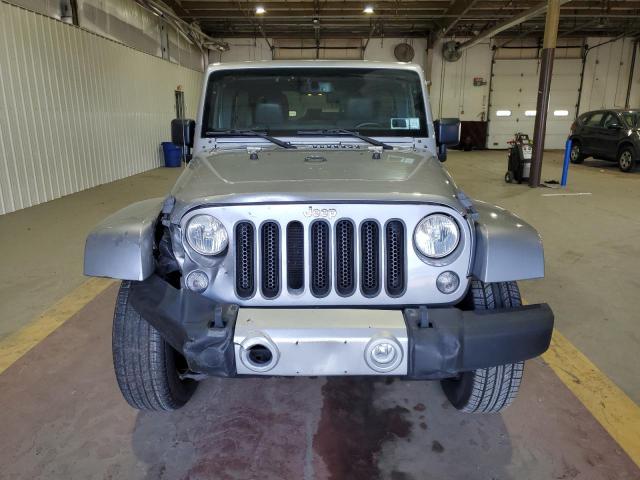 1C4HJWEG6FL680230 - 2015 JEEP WRANGLER U SAHARA SILVER photo 5