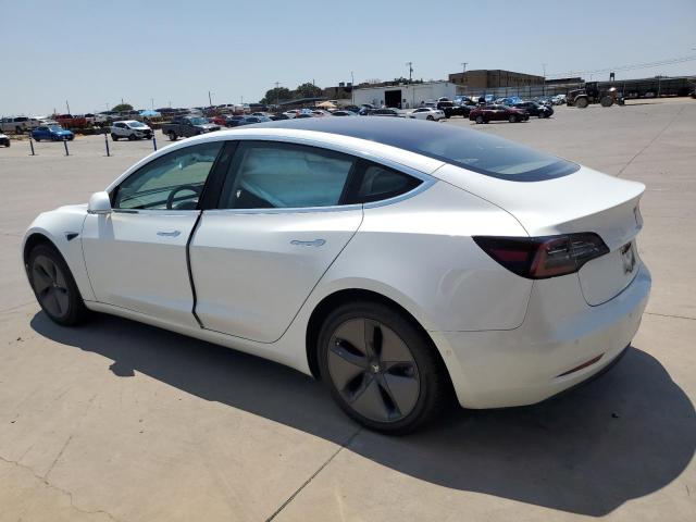 5YJ3E1EA9JF030946 - 2018 TESLA MODEL 3 WHITE photo 2