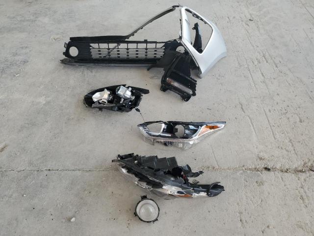 3KPF24ADXKE057037 - 2019 KIA FORTE FE SILVER photo 12