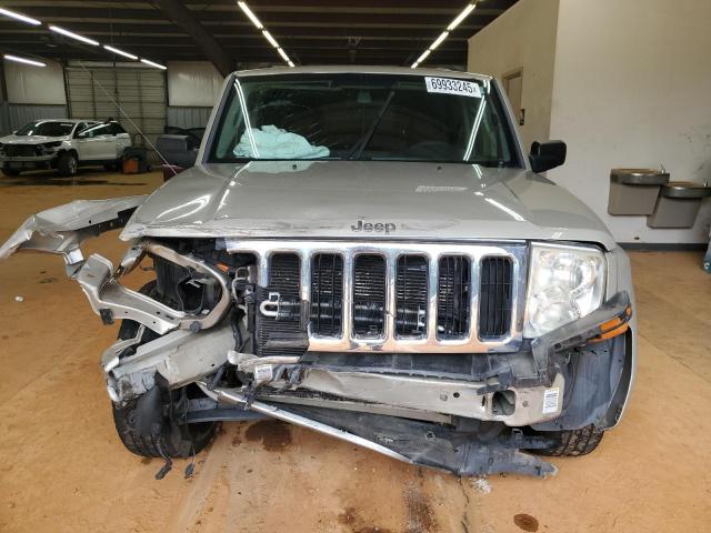 1J8HH48K88C155584 - 2008 JEEP COMMANDER SPORT SILVER photo 5