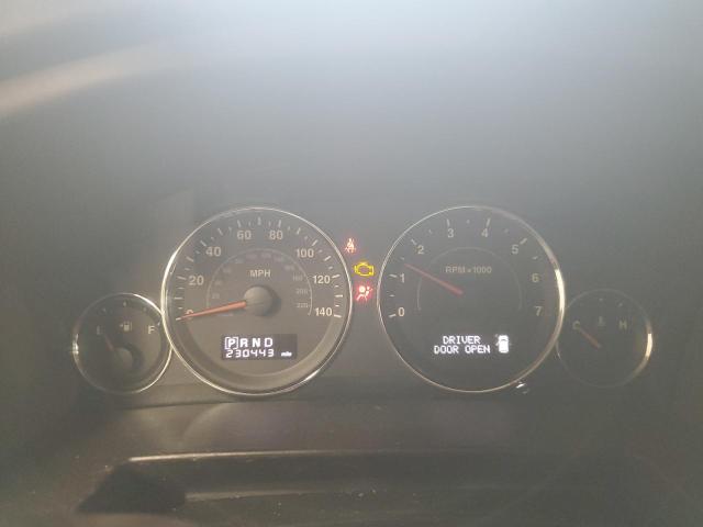 1J8HH48K88C155584 - 2008 JEEP COMMANDER SPORT SILVER photo 9