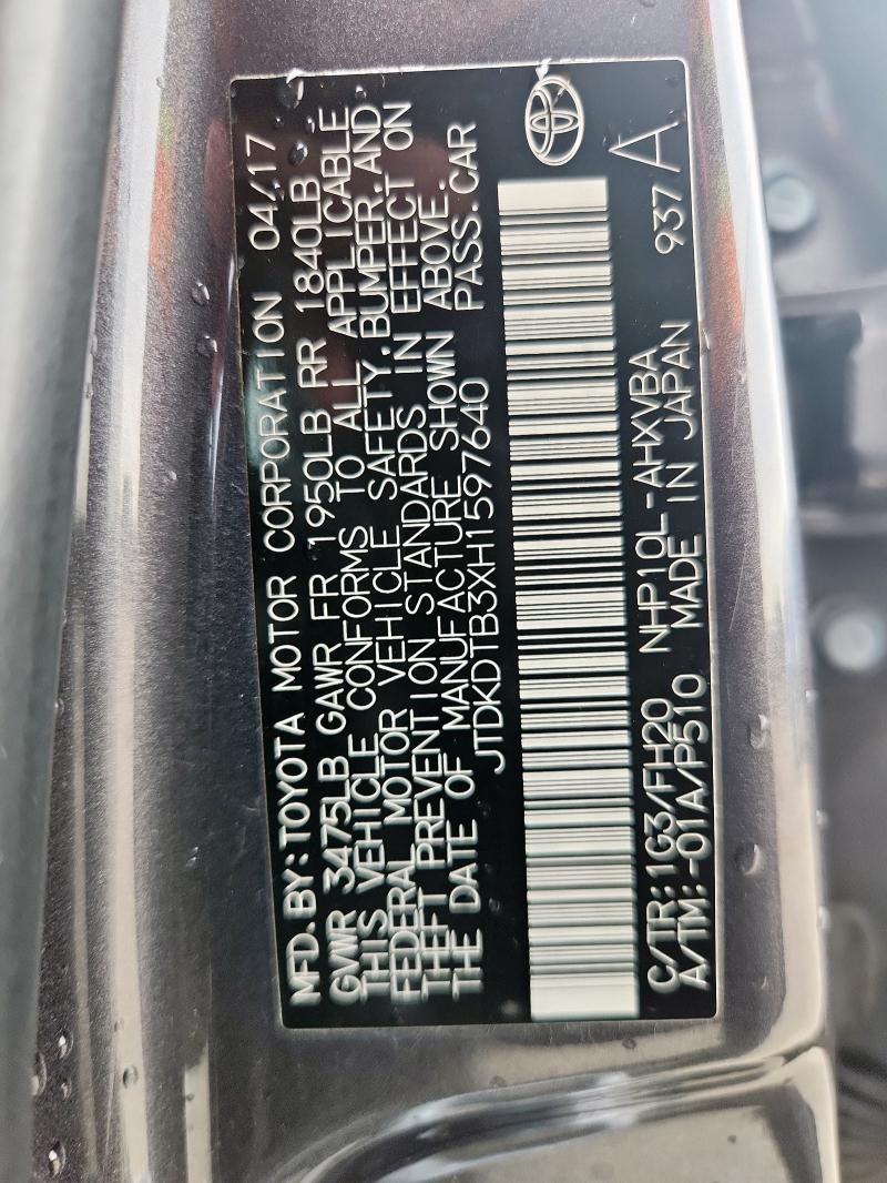 JTDKDTB3XH1597640 - 2017 TOYOTA PRIUS C GRAY photo 13