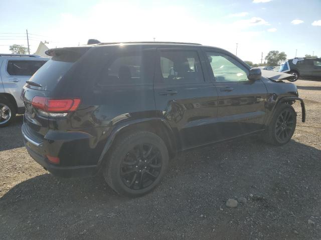 1C4RJFAG4JC336012 - 2018 JEEP GRAND CHER LAREDO BLACK photo 3