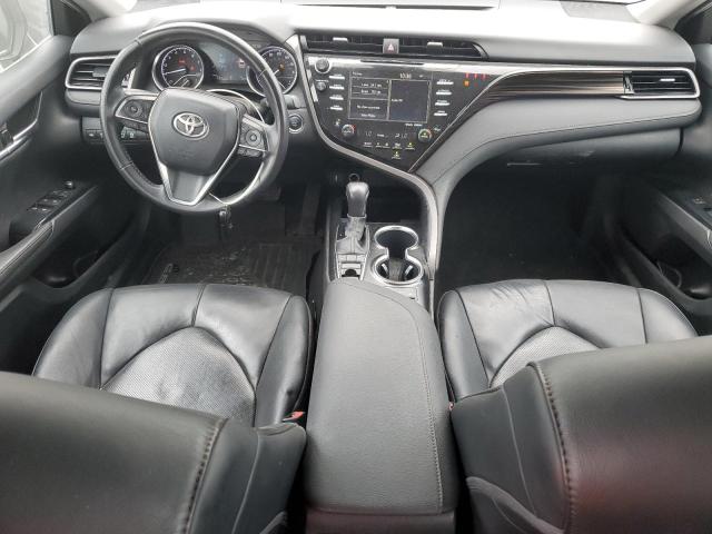 4T1F11AK9LU941968 - 2020 TOYOTA CAMRY XLE თეთრი ფოტო 8