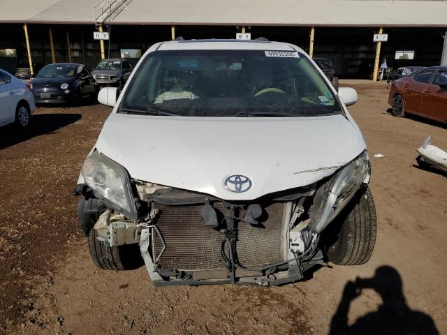 5TDYK3DC2ES490402 - 2014 TOYOTA SIENNA XLE WHITE photo 5