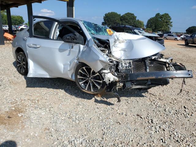 5YFBURHE5JP798620 - 2018 TOYOTA COROLLA L SILVER photo 4