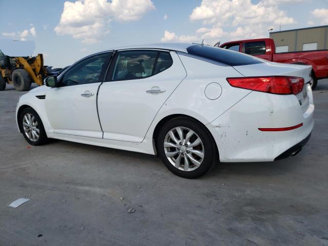 5XXGM4A74FG443264 - 2015 KIA OPTIMA LX WHITE photo 2