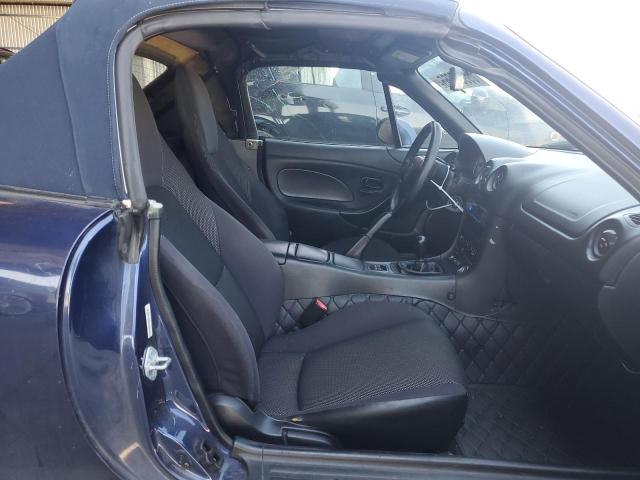 JM1NB353820233292 - 2002 MAZDA MX-5 MIATA BASE BLUE photo 10