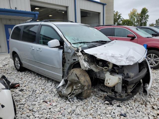 2A4RR5D17AR172654 - 2010 CHRYSLER TOWN & COU TOURING SILVER photo 4