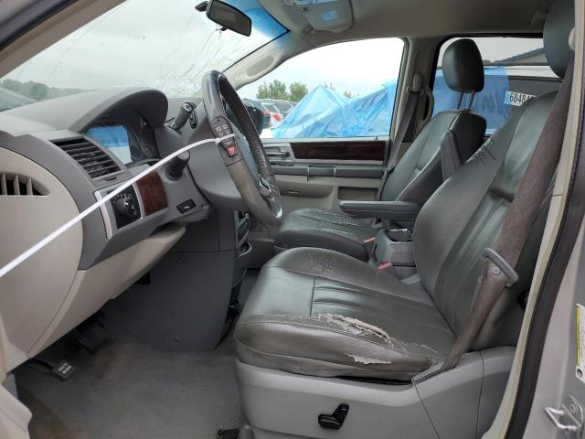 2A4RR5D17AR172654 - 2010 CHRYSLER TOWN & COU TOURING SILVER photo 7