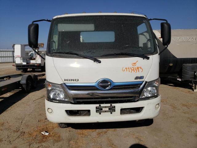 JHHSPM2H9GK001755 - 2016 HINO 195 WHITE photo 9