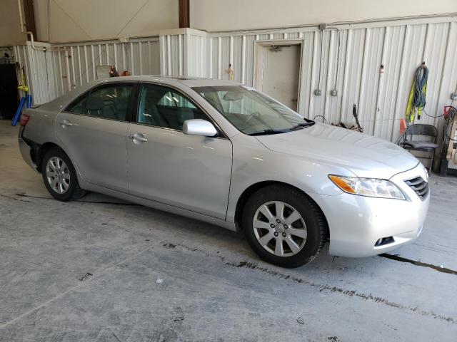 4T1BK46K38U564406 - 2008 TOYOTA CAMRY LE SILVER photo 4