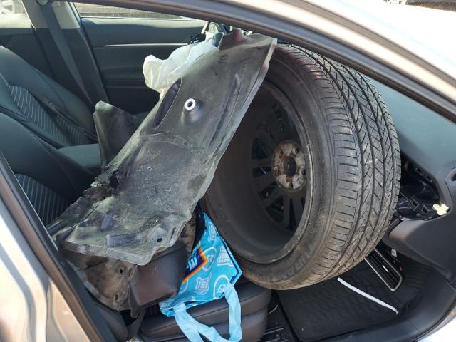 4T1G11AK8RU207884 - 2024 TOYOTA CAMRY SE NIGHT SHADE SILVER photo 12