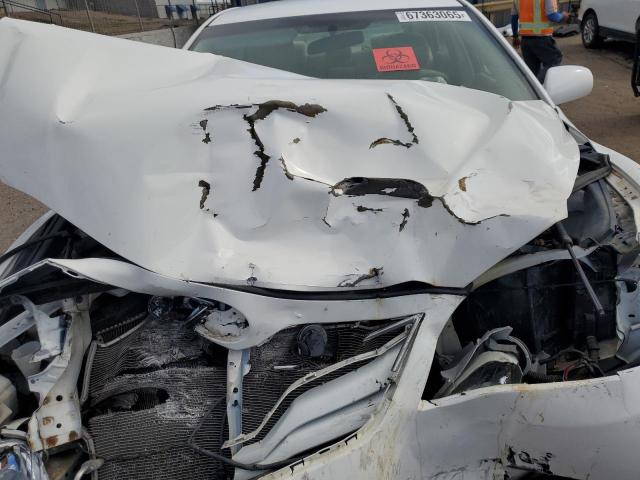 4T1BF3EK6BU691982 - 2011 TOYOTA CAMRY BASE Biały zdjęcie 21