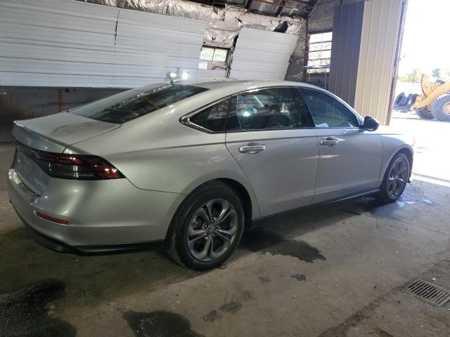 1HGCY1F37RA028674 - 2024 HONDA ACCORD EX 银色 照片 3