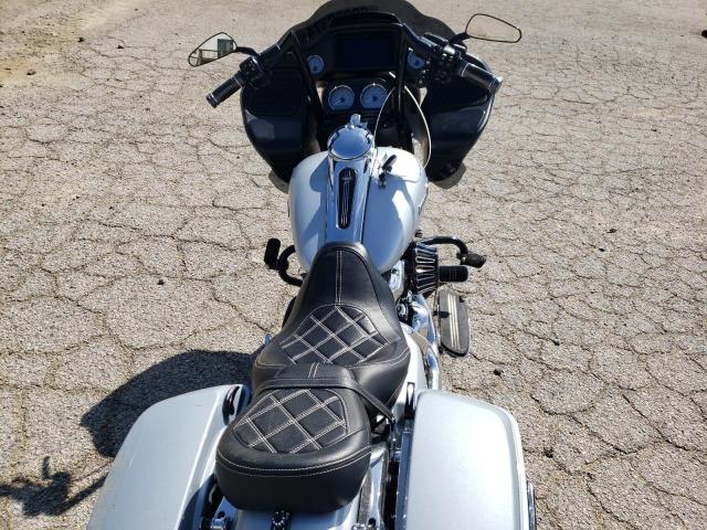 1HD1KHC19PB679569 - 2023 HARLEY-DAVIDSON FLTRX 银色 照片 6