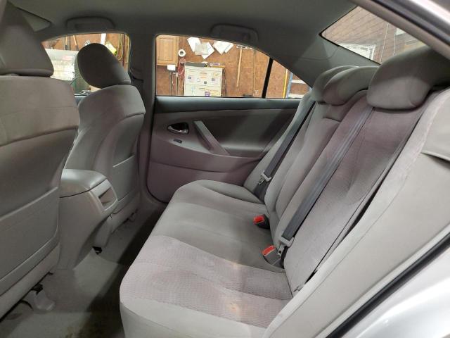 4T1BF3EK6BU757592 - 2011 TOYOTA CAMRY BASE SILVER photo 10