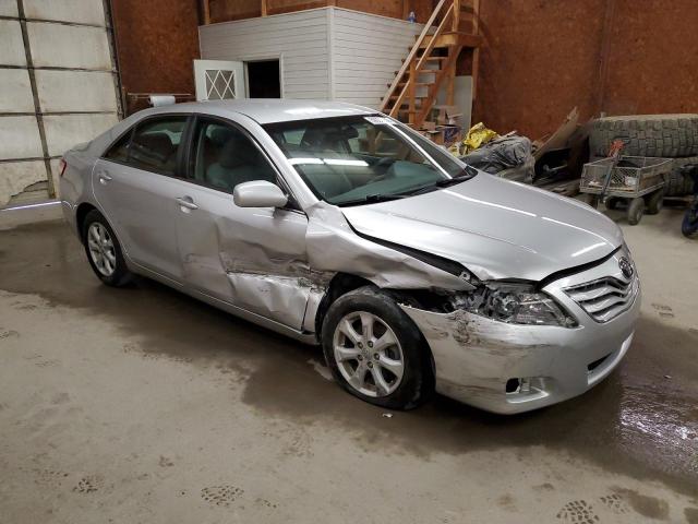 4T1BF3EK6BU757592 - 2011 TOYOTA CAMRY BASE SILVER photo 4