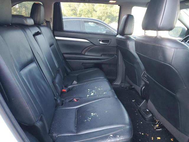 5TDJZRFH8JS550492 - 2018 TOYOTA HIGHLANDER SE WHITE photo 11