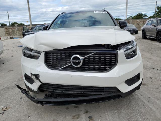 YV4162UM4M2559831 - 2021 VOLVO XC40 T5 R-DESIGN WHITE photo 5