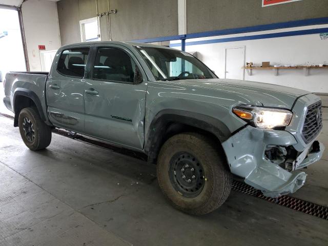 3TMCZ5AN6NM489339 - 2022 TOYOTA TACOMA DOUBLE CAB GREEN photo 4