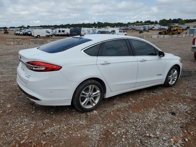 3FA6P0LU7JR111821 - 2018 FORD FUSION SE HYBRID WHITE photo 3
