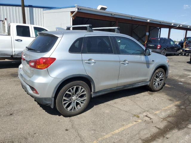 JA4AR3AW8JZ012547 - 2018 MITSUBISHI OUTLANDER SPORT ES SILVER photo 3