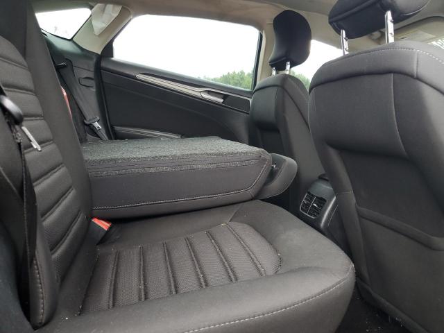 3FA6P0LU4KR140338 - 2019 FORD FUSION SE ნაცრისფერი ფოტო 10