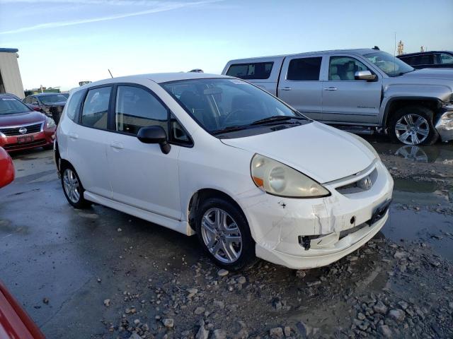 JHMGD38687S047917 - 2007 HONDA FIT S WHITE photo 4