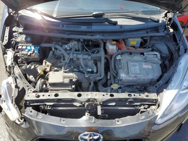 JTDKDTB31G1117810 - 2016 TOYOTA PRIUS C BLACK photo 11