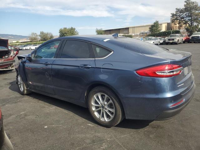 3FA6P0HD0KR216761 - 2019 FORD FUSION SE BLUE photo 2