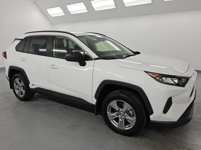 JTMLWRFV9ND137635 - 2022 TOYOTA RAV4 LE WHITE photo 4