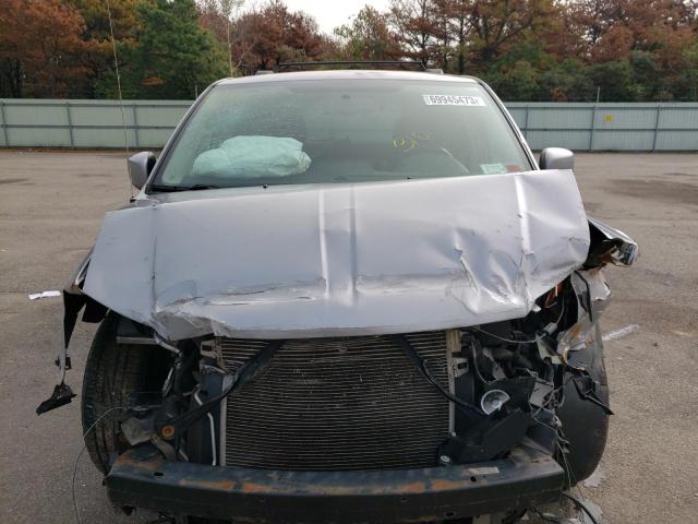 2C4RC1BG5ER236798 - 2014 CHRYSLER TOWN & COU TOURING 银色 照片 5