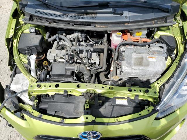 JTDKDTB37F1103070 - 2015 TOYOTA PRIUS C GREEN photo 11