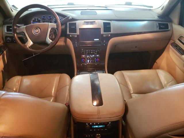 1GYS4CEF6BR126724 - 2011 CADILLAC ESCALADE PREMIUM WHITE photo 8