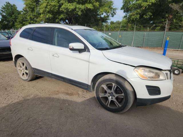 YV4902DZ3C2302965 - 2012 VOLVO XC60 T6 WHITE photo 4