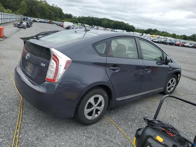 JTDKN3DU9D5655906 - 2013 TOYOTA PRIUS GRAY photo 3