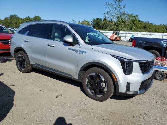 KNDRHDJG9S5335153 - 2025 KIA SORENTO EX 银色 照片 4