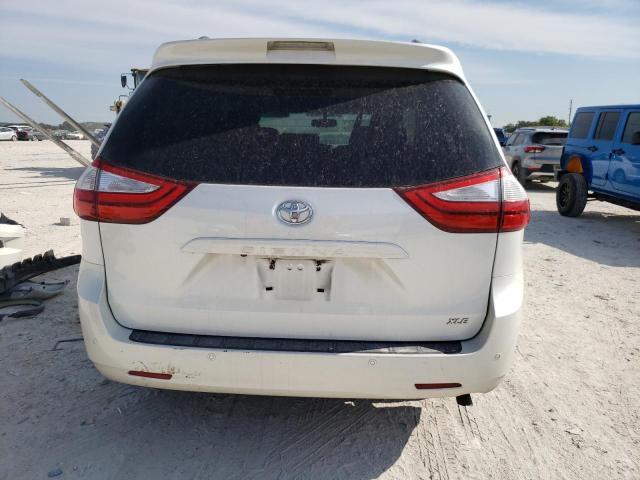 5TDYK3DC5FS584307 - 2015 TOYOTA SIENNA XLE WHITE photo 6