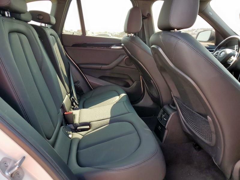 WBXJG9C06M5U36184 - 2021 BMW X1 XDRIVE28I WHITE photo 10