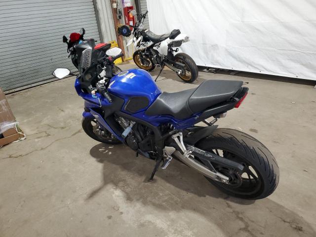 MLHRC7404E5000446 - 2014 HONDA CBR650 F BLUE photo 3