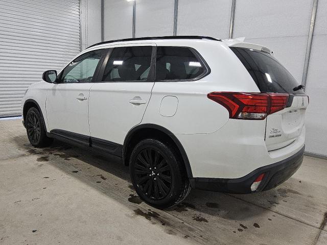 JA4AZ3A38LZ035688 - 2020 MITSUBISHI OUTLANDER SE WHITE photo 2