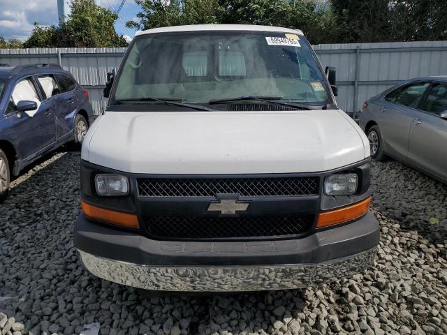 1GCFG15X271212629 - 2007 CHEVROLET EXPRESS G1 WHITE photo 5