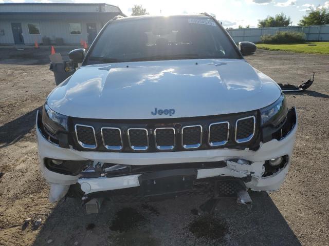 3C4NJDCN1RT588895 - 2024 JEEP COMPASS LIMITED Белый фото 5