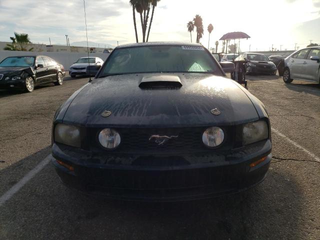 1ZVFT82H575250914 - 2007 FORD MUSTANG GT BLACK photo 5